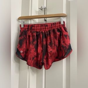 Lululemon Hotty hot shorts 2.5”
